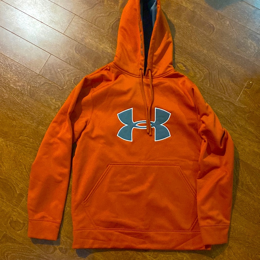 Men’s UA hoodie size small